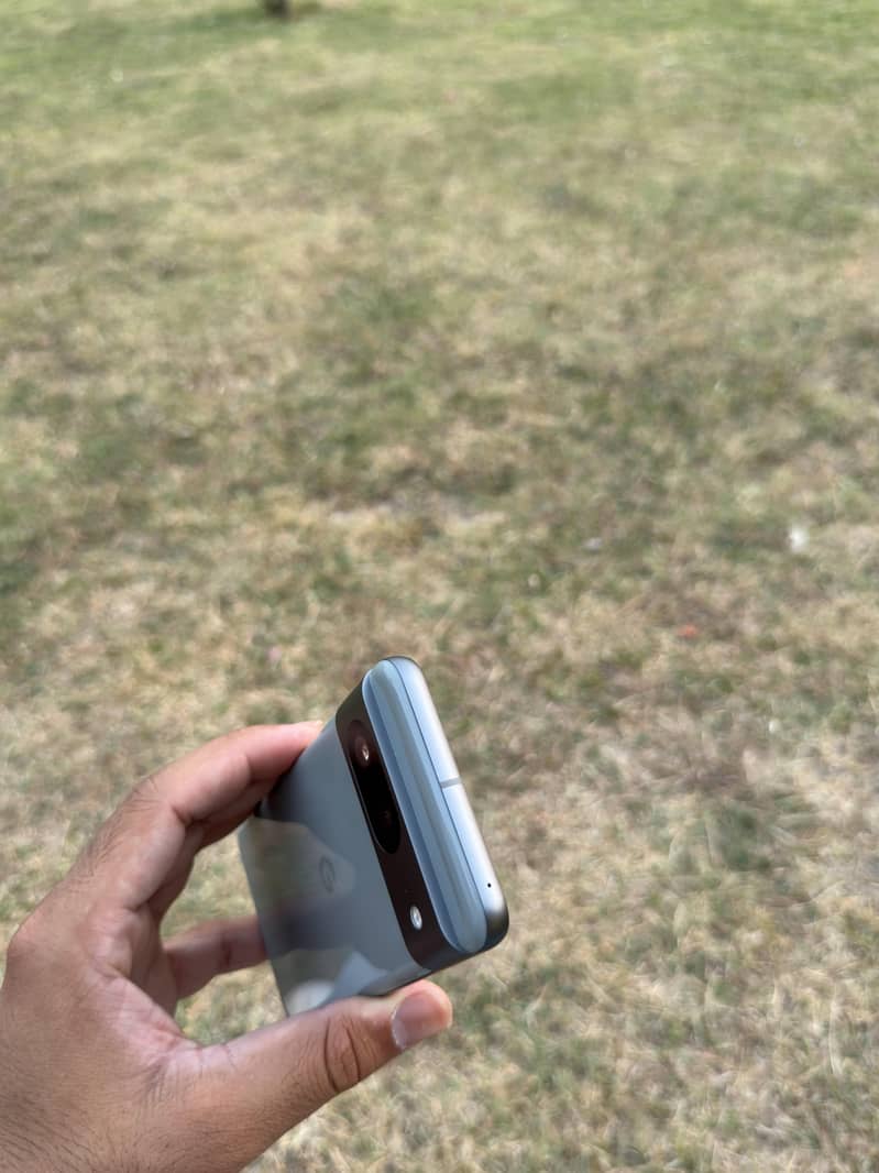Google Pixel 8 8