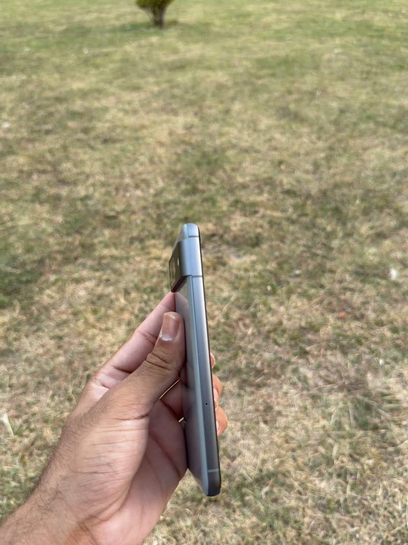 Google Pixel 8 2