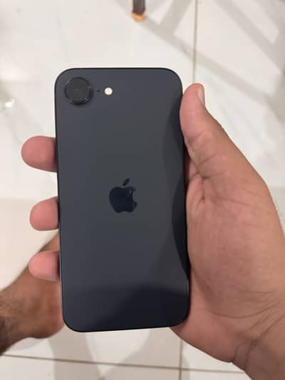 Apple iPhone 17e