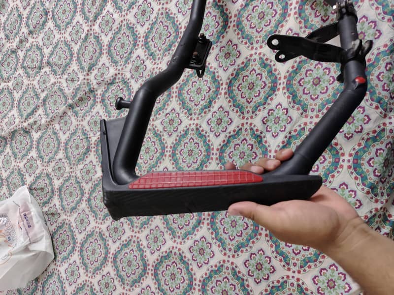 Hand guards 8
