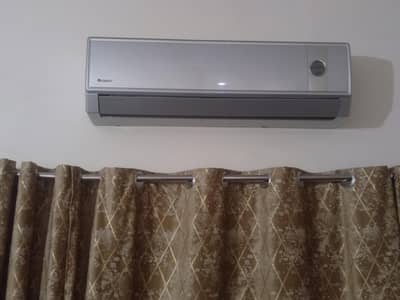 "Gree Air Conditioner - Excellent Condition" or "Gree AC for Sale".