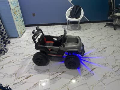 A one condition remote control 3 mahine used huwe hai