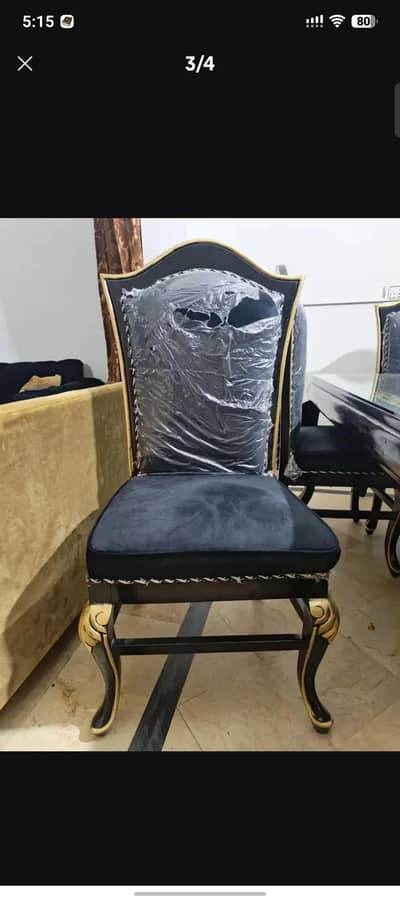 Dining Table Urgent sale Condition 10/10 New