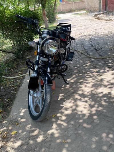 Suzuki GS 150 SE