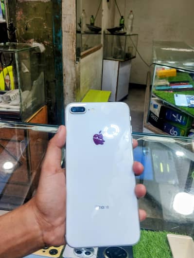 Apple iPhone 8 Plus