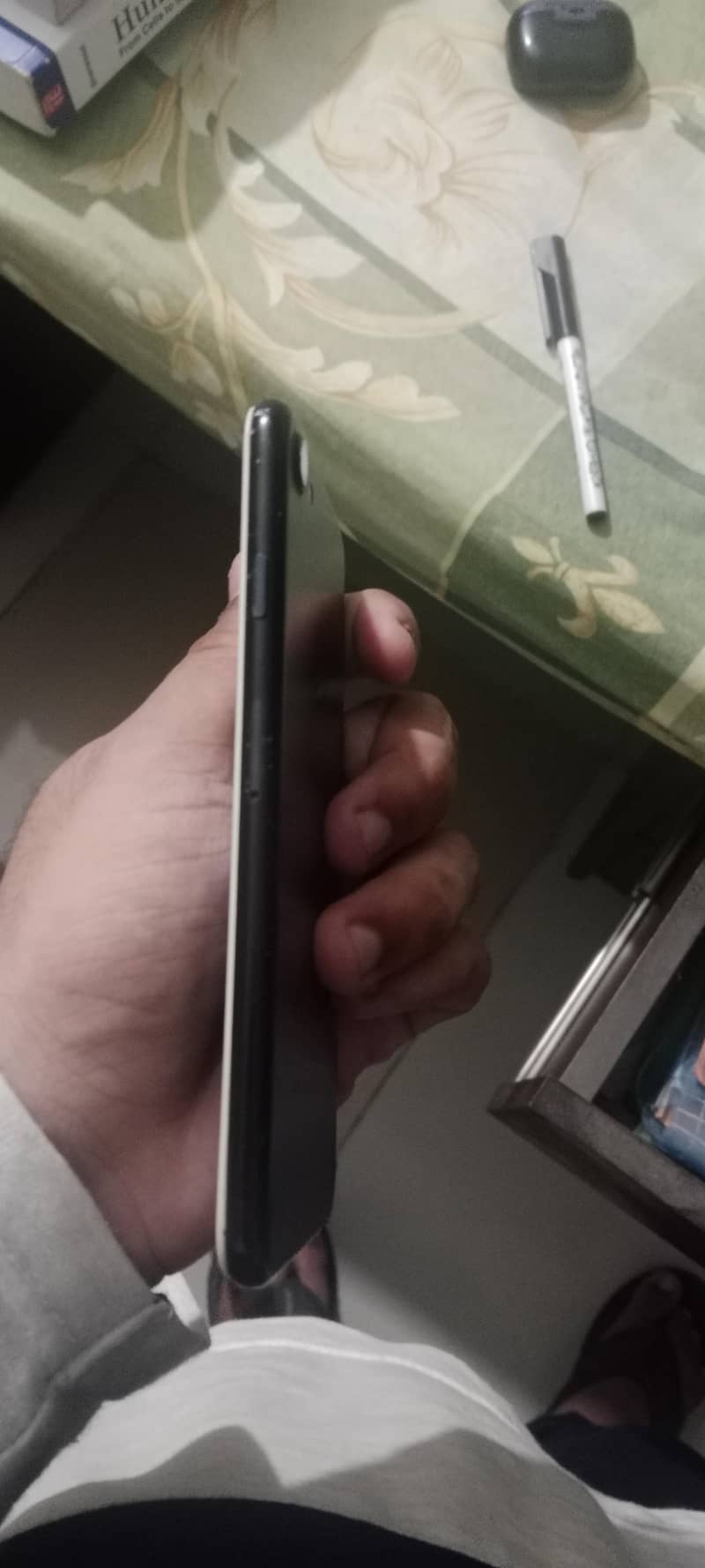 Apple iPhone 7 2