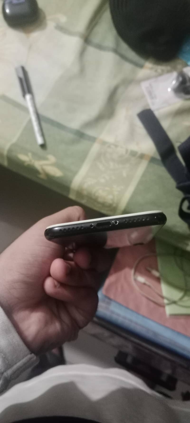 Apple iPhone 7 3