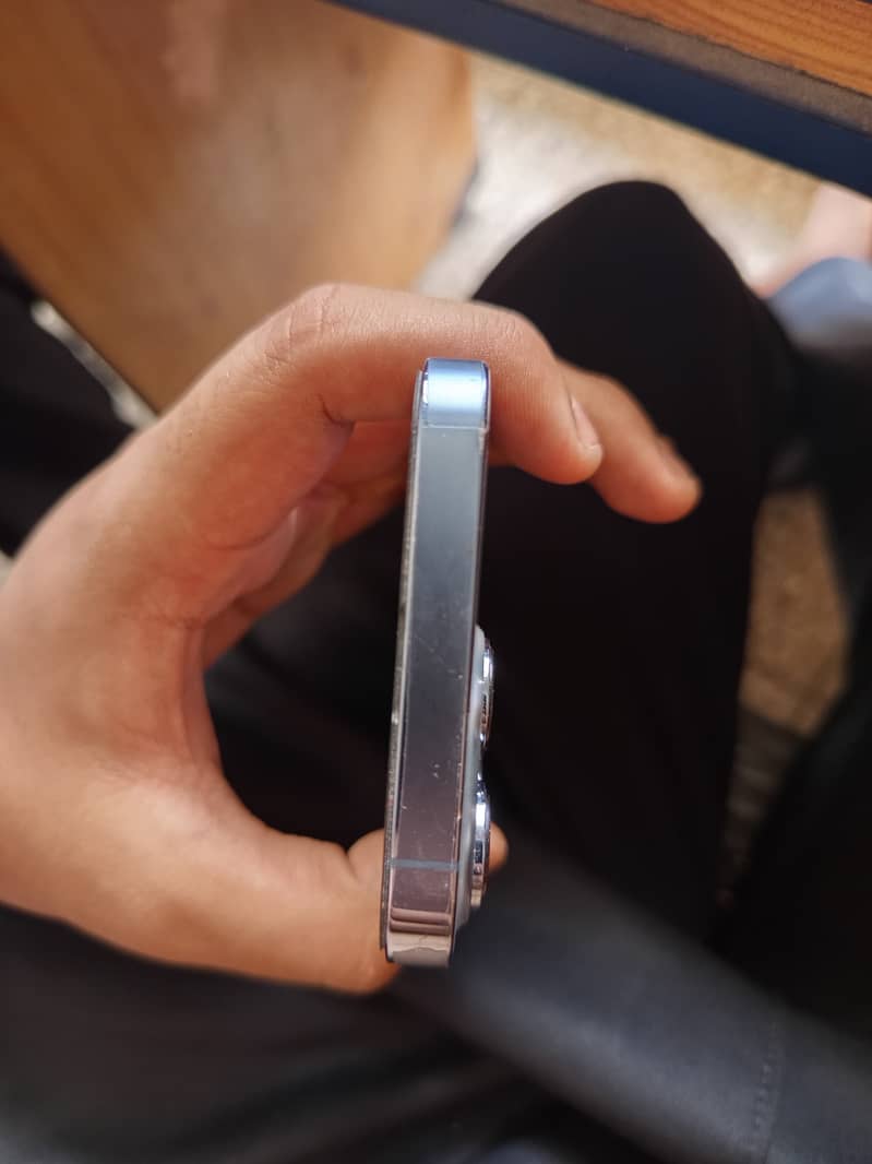 iPhone 13 Pro 1