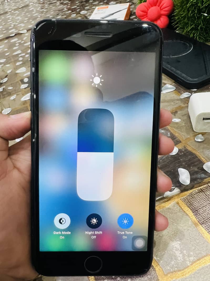 Apple iPhone 8 Plus 7