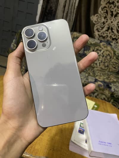 Apple iPhone 15 Pro Max jv