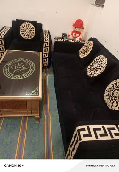 5 seater velvet sofa with center table set