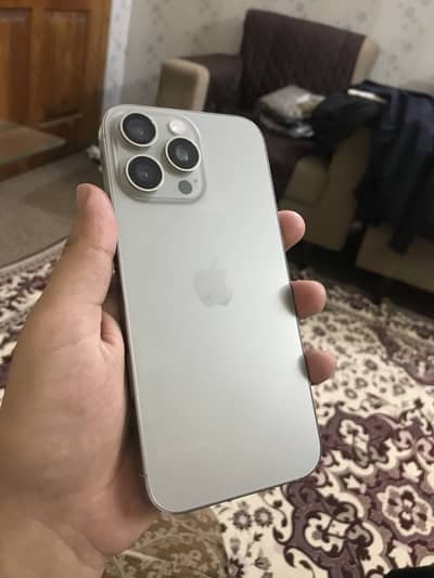 Apple iPhone 16 Pro Max