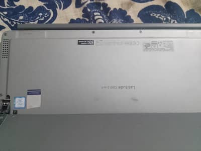Dell Latitude 7200 2 in 1 Core i5 8Gen