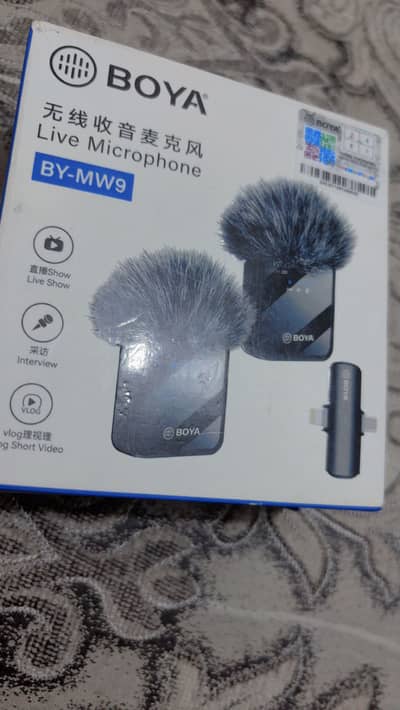 Boya Mic MW9