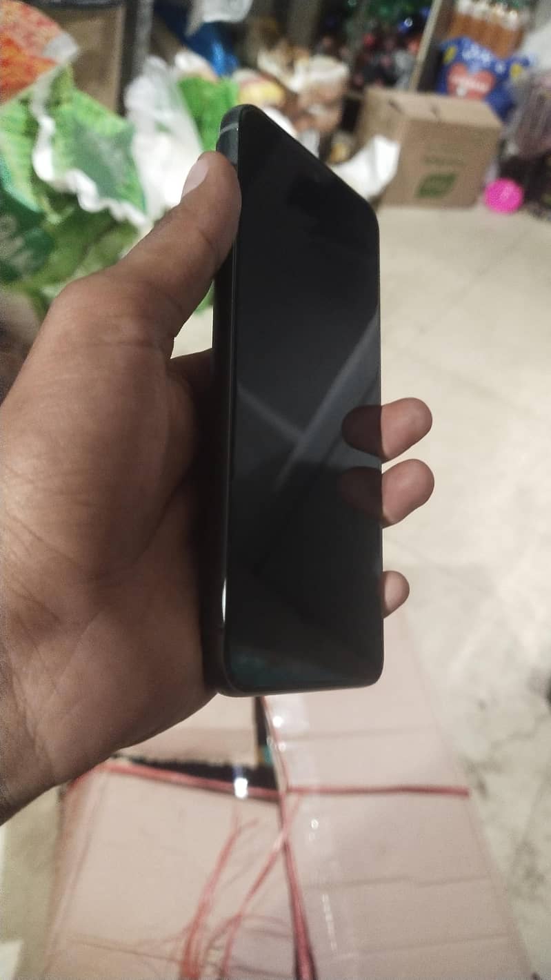 Google Pixel 8 2