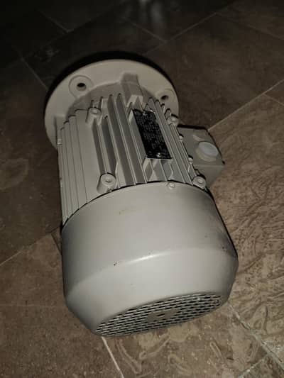 Siemens Original 1.1kW (1.5HP) 3-Phase Motor
