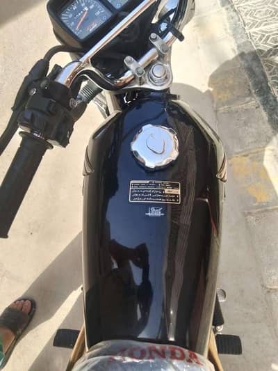 cg 125 black gold edition