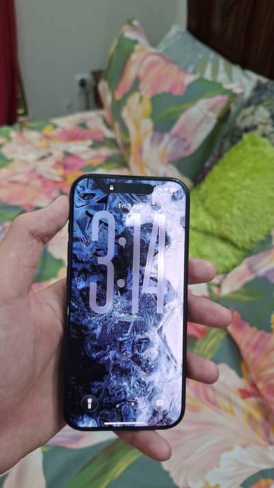 iPhone 15 Pro 92% battery health 1 terabyte