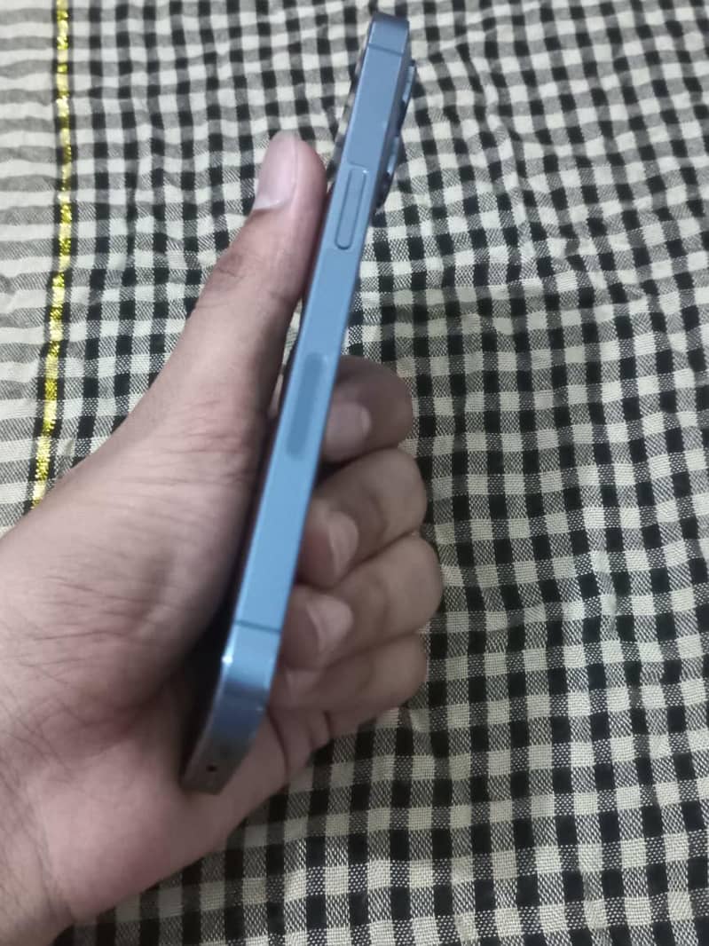 Apple iPhone 13 Pro 3
