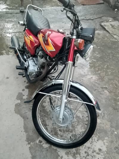 Honda CG 125  Red color 2021 model Sale