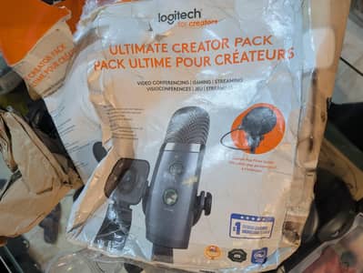 Logitech Yeti Nano with Creator box