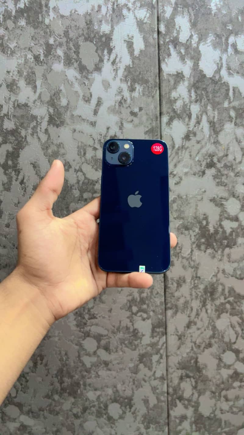 Apple iPhone 13 1
