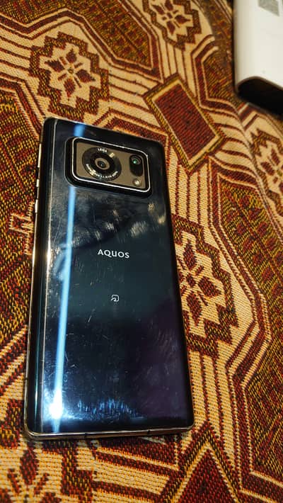 Sharp Aquos R6