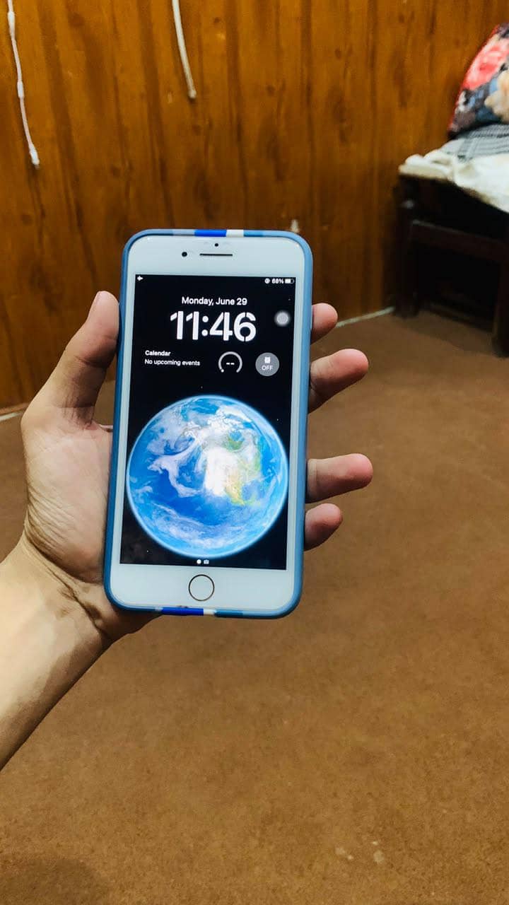 Apple iPhone 8 Plus 2