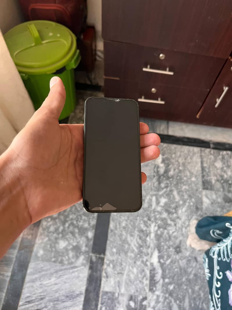Apple iPhone 13 mini 3