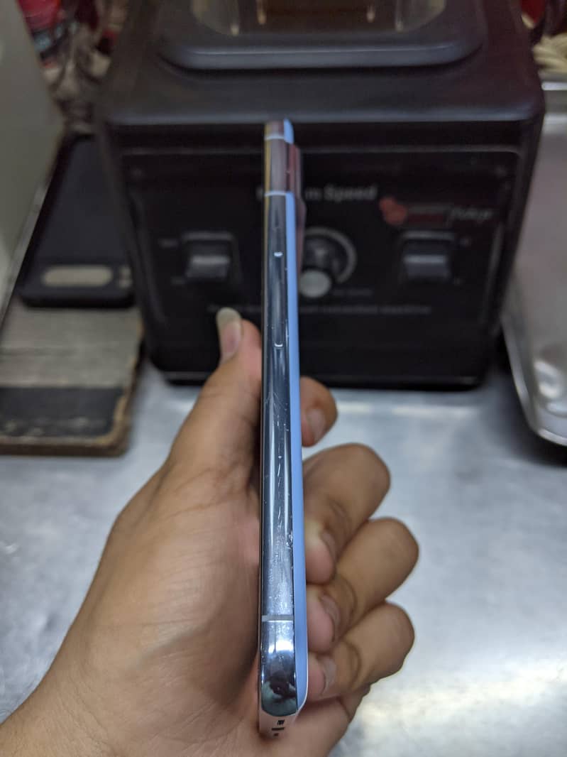 Google Pixel 8 Pro 2