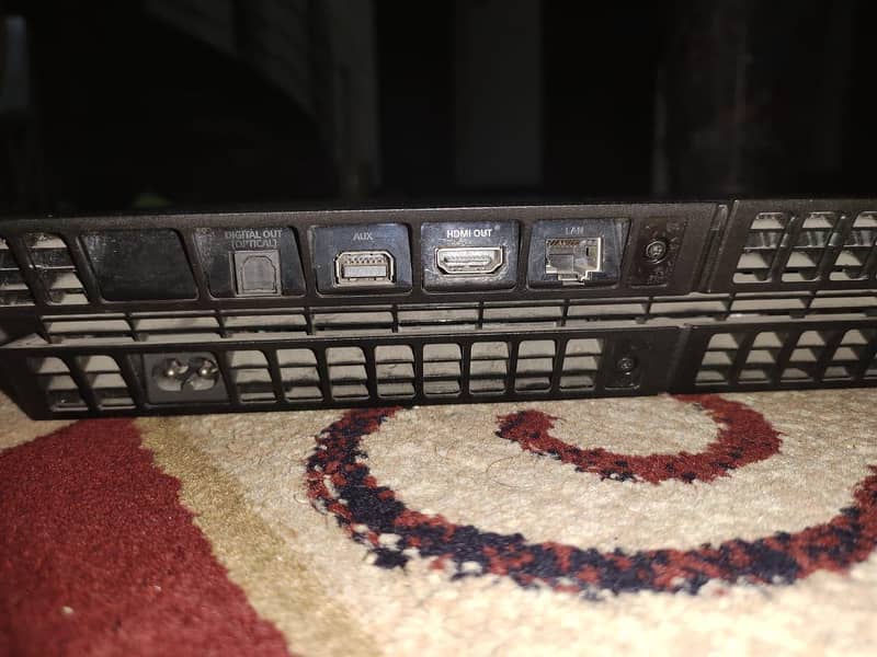 PS4 with COD controller and seige 6 3