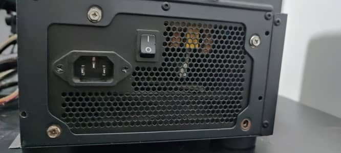 Corsair 550V yellow
