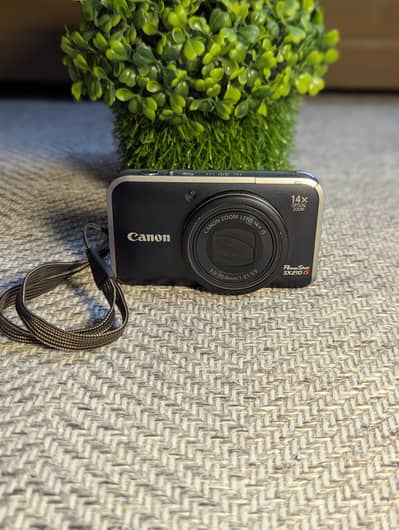 Canon PowerShot SX210 IS Digital Camera – 14x Optical Zoom | HD Video