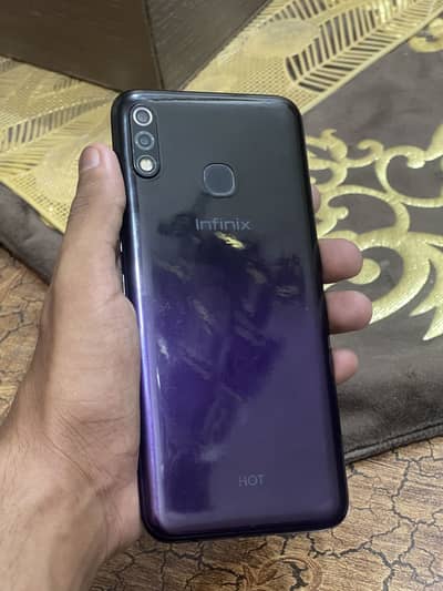Infinix Hot 8 Lite