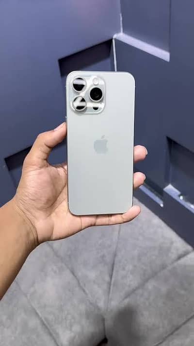 Apple iPhone 15 Pro Max