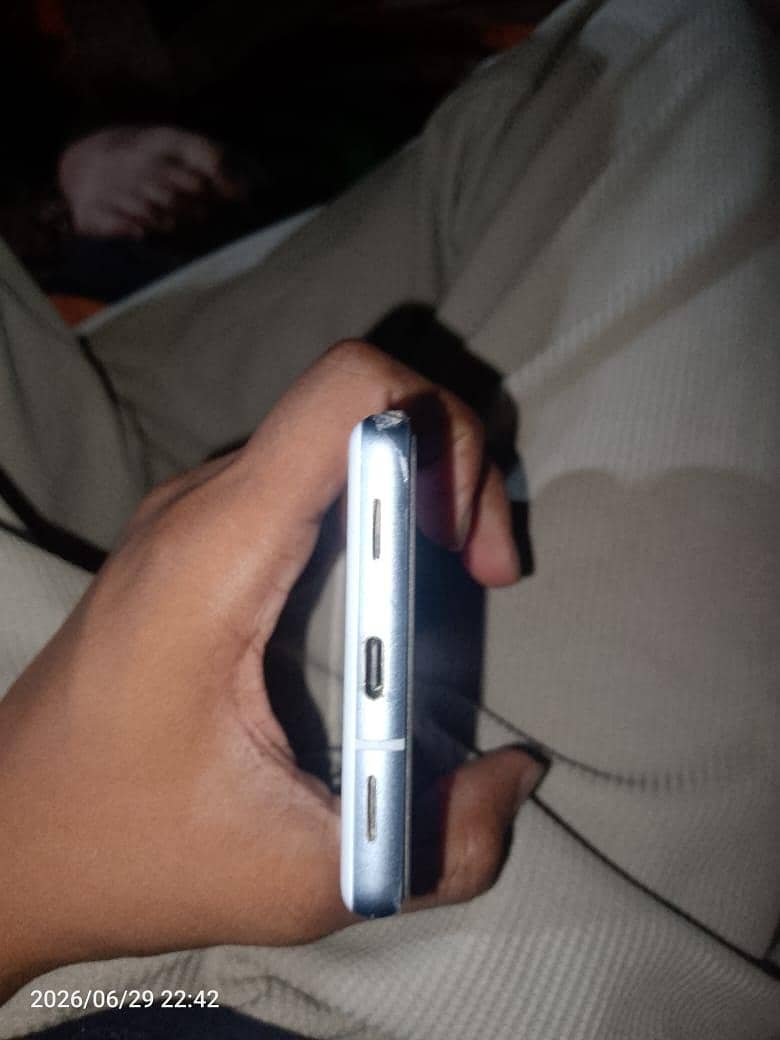 Google Pixel 7a 3