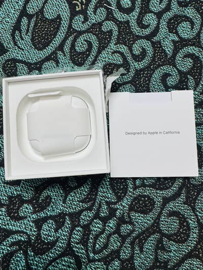 Apple Airpods 4 without ANC