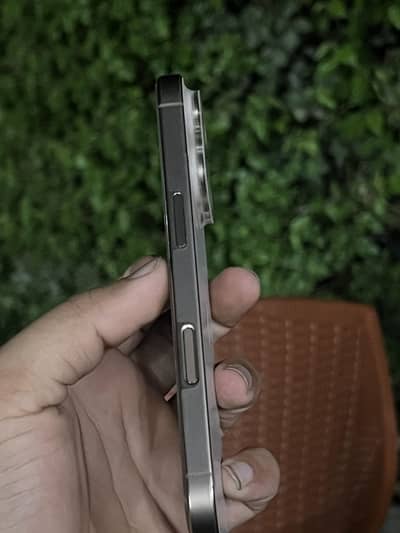 Iphone 16 pro 256gb HK MODEL