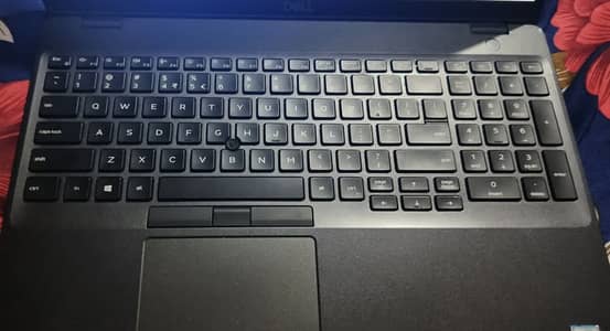 Dell latitude 5500 i7 8 gen