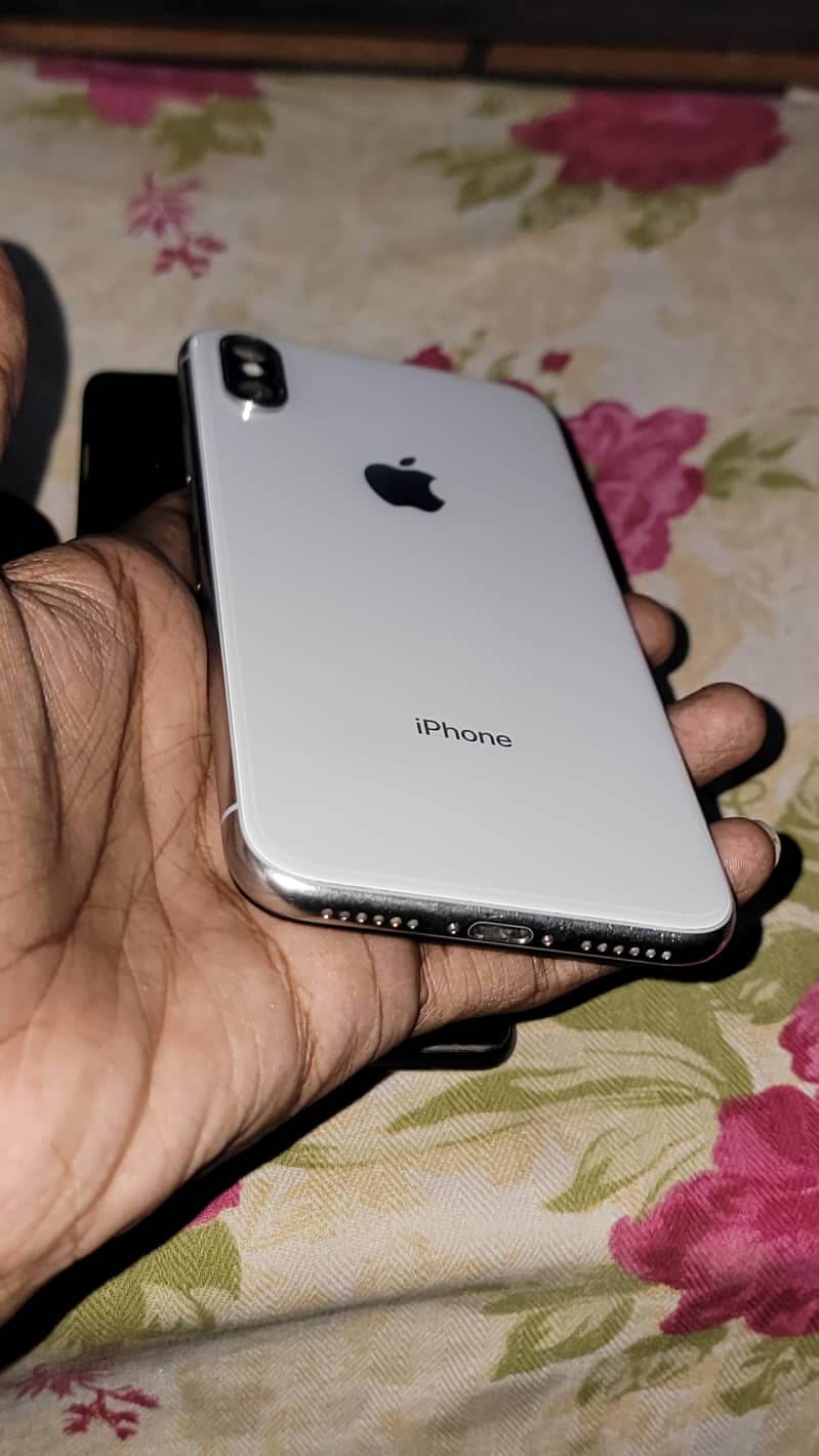 Apple iPhone X 0