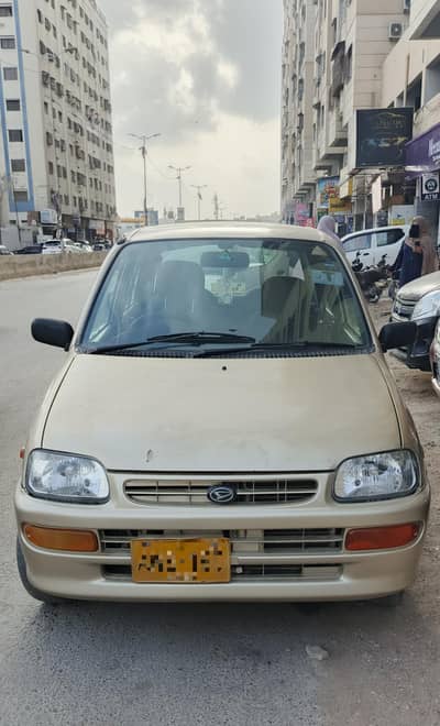 Daihatsu Cuore 2012