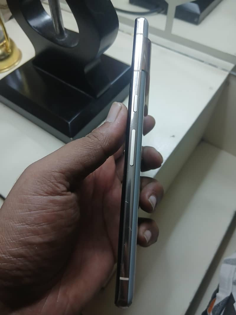Google Pixel 7 Pro 4