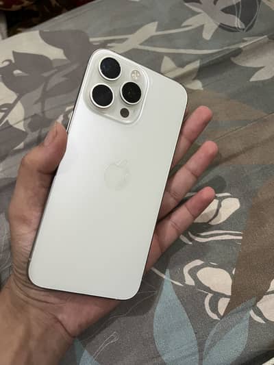 Apple iPhone 15 Pro Max