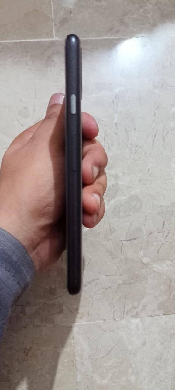 Google Pixel 5 3