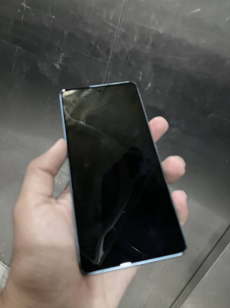 REDMI NOTE 13 pro 1
