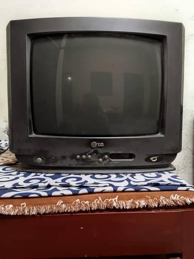 LG TV good condition