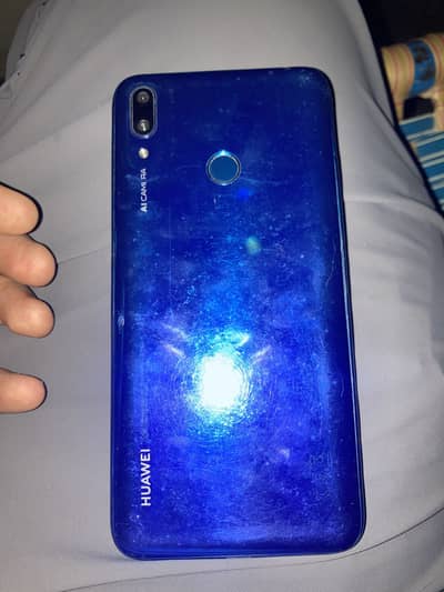 Huawei Y7