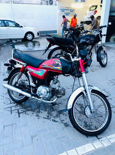 United 2020 model in lush condition best fuel average 03106864500