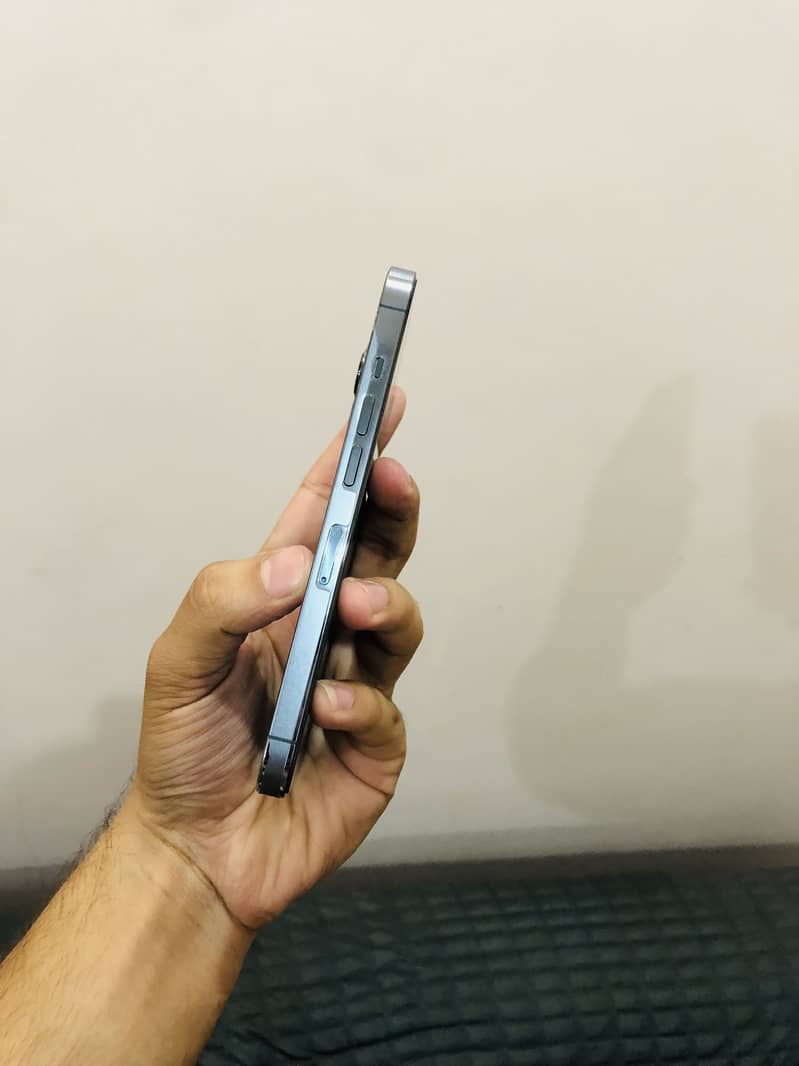 Apple iPhone 13 Pro 0