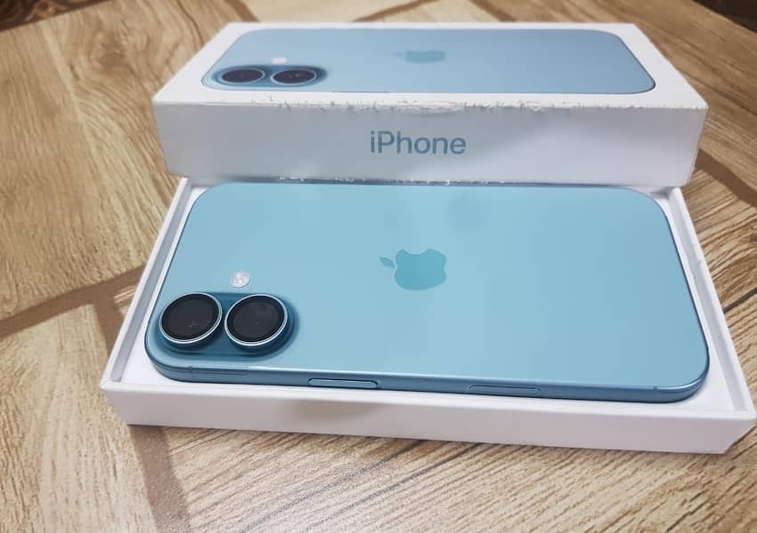 Apple iPhone 16, 256 gb, Teal colour, for sale! 7